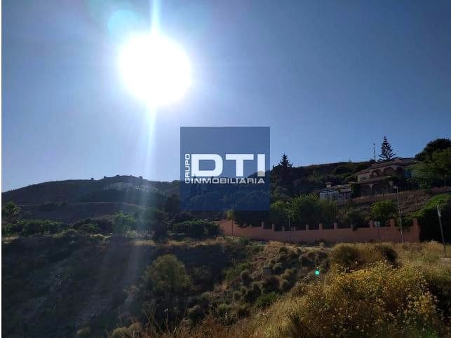 Teren niezagospodarowany na sprzedaż w Rincon de la Victoria - 741 000 € (Ref: 9394119)