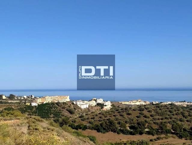 Teren niezagospodarowany na sprzedaż w Rincon de la Victoria - 741 000 € (Ref: 9394119)