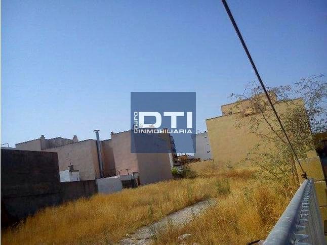 Teren niezagospodarowany na sprzedaż w Dos Hermanas - 1 250 000 € (Ref: 9394120)