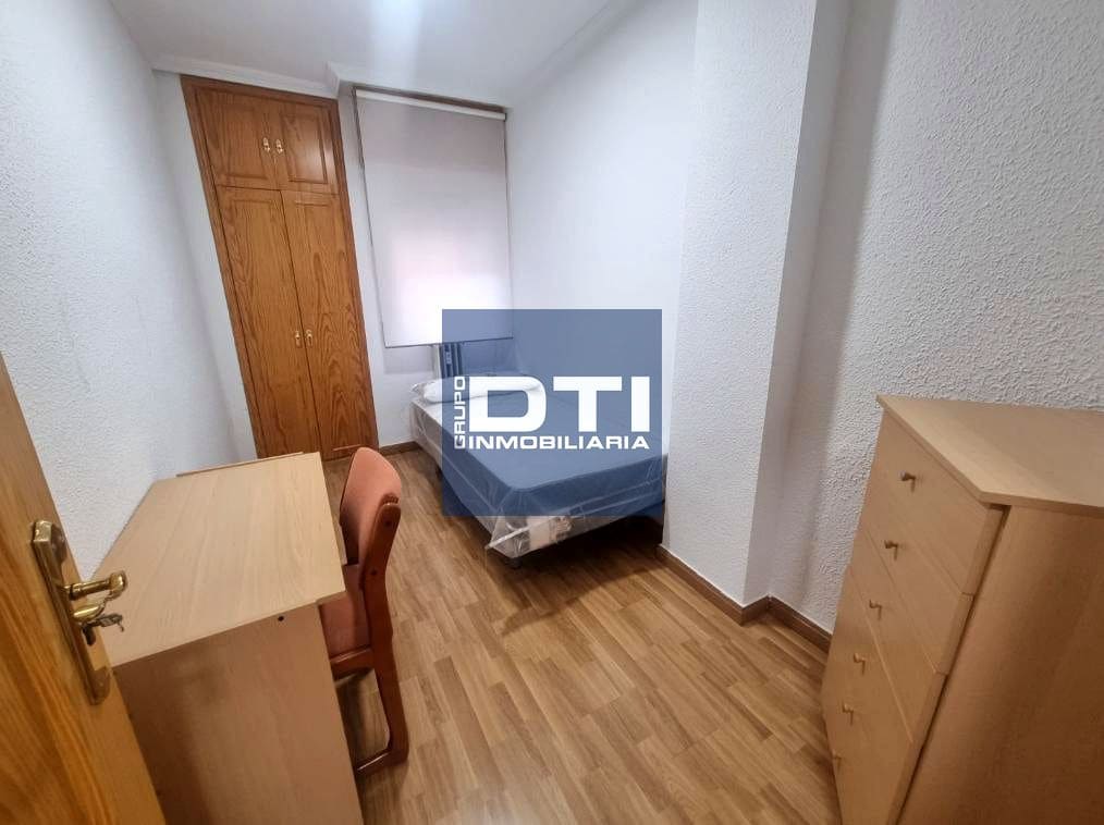 4 slaapkamer Flat te koop in Albacete stad - € 189.000 (Ref: 9394124)