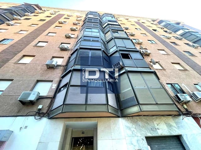 4 Zimmer Wohnung zu verkaufen in Huelva Stadt - 129.000 € (Ref: 9394144)