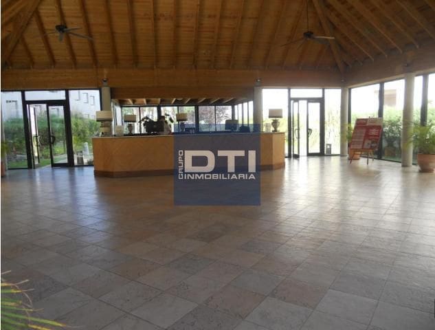 2 bedroom Flat for sale in Cartaya - € 250,000 (Ref: 9394149)