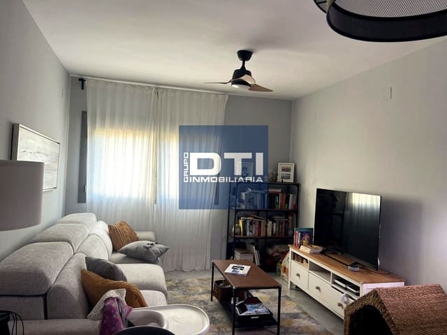 3 bedroom Flat for sale in Huelva city with garage - € 270,000 (Ref: 9394150)