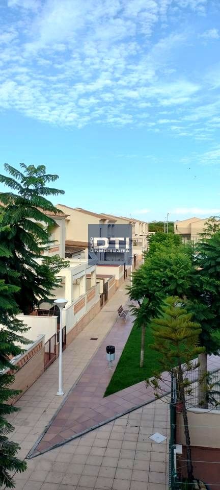 4 soveværelse Villa til salg i Punta Umbria med swimmingpool - € 397.000 (Ref: 9394152)