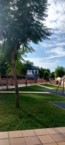 4 soveværelse Villa til salg i Punta Umbría med swimmingpool - € 397.000 (Ref: 9394152)