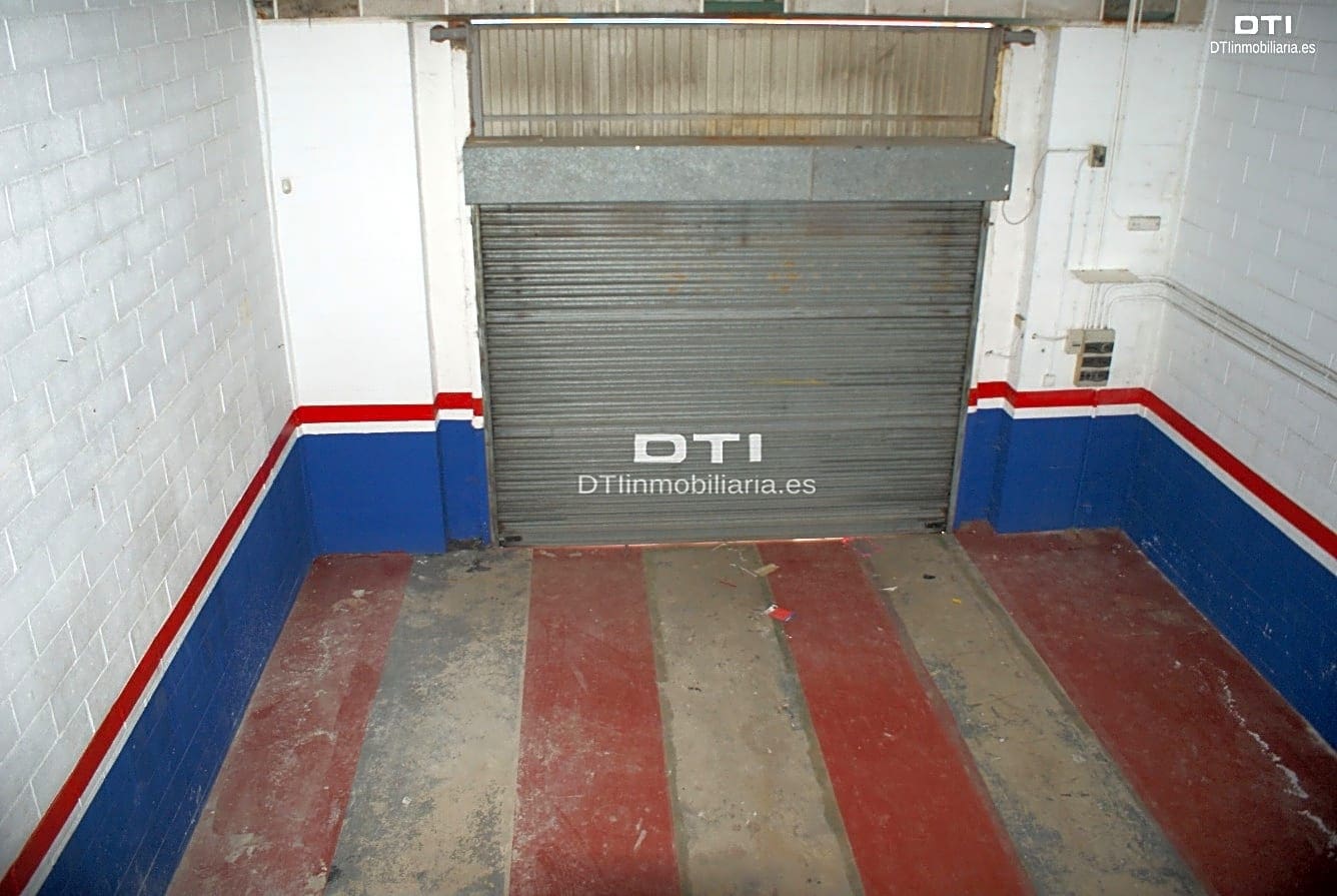 Kommersiell til salgs i Huelva by - € 200 000 (Ref: 9394154)