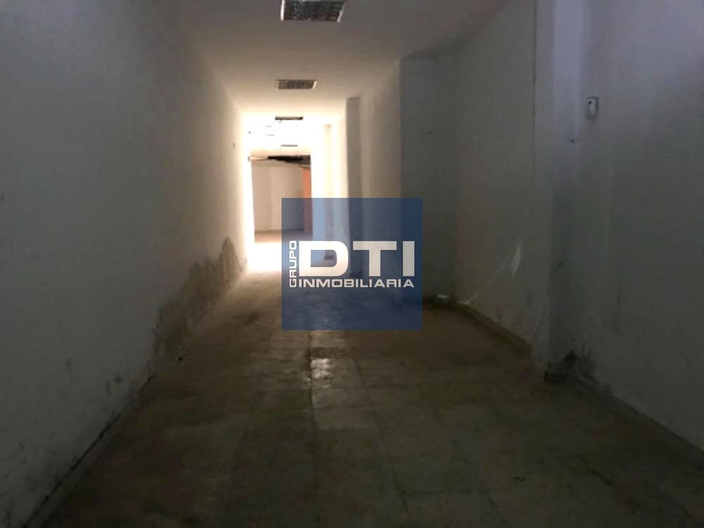 1 makuuhuone Yritys myytävänä paikassa Sevilla kaupunki - 225 000 € (Ref: 9394158)