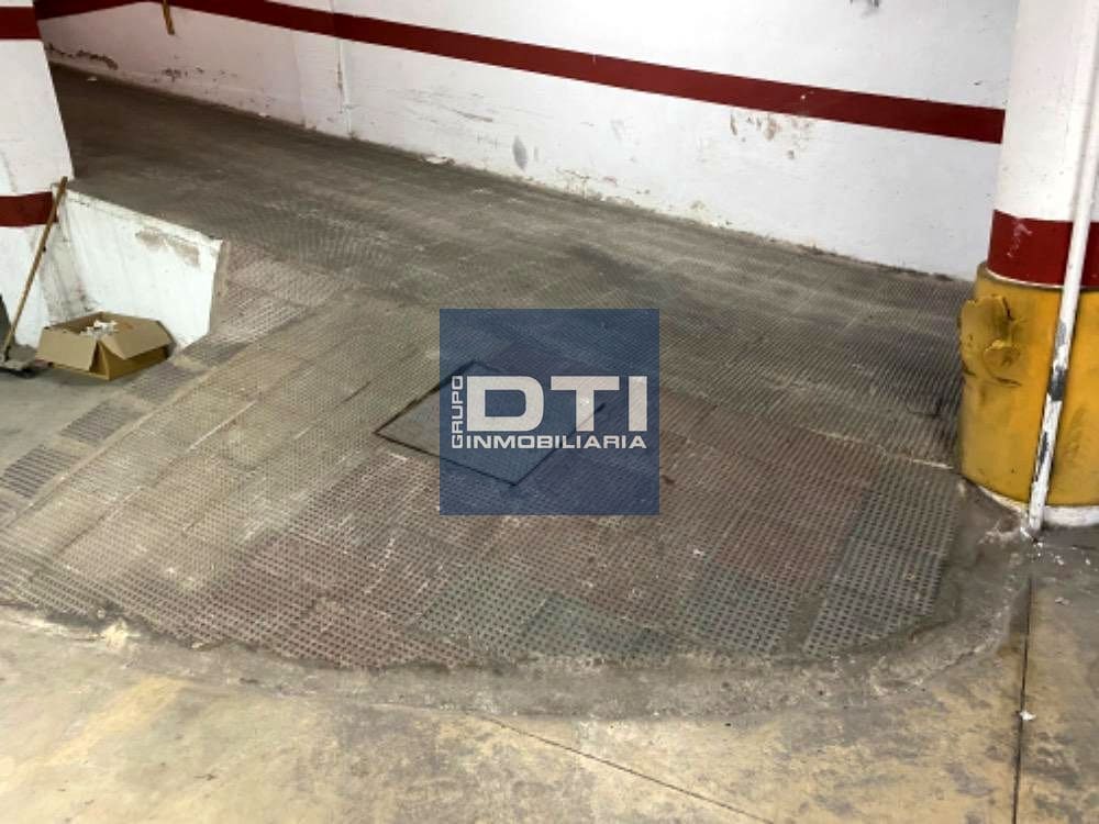 Autotalli myytävänä paikassa Huelva kaupunki - 9 200 € (Ref: 9394167)