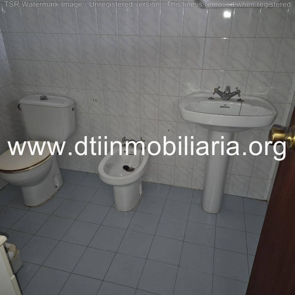 5 sovrum Villa till salu i La Palma del Condado - 89 000 € (Ref: 9394168)