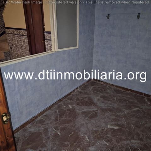 5 bedroom Villa for sale in La Palma del Condado - € 89,000 (Ref: 9394168)