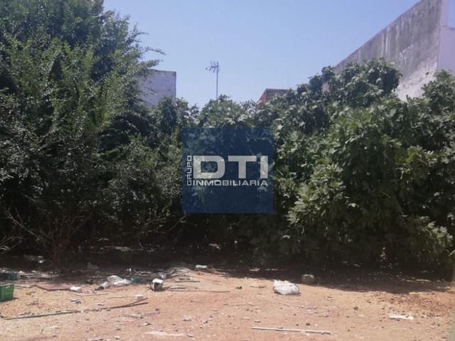 Grunde uden byggetilladelser til salg i La Plata, Sevilla by - € 90.000 (Ref: 9394170)