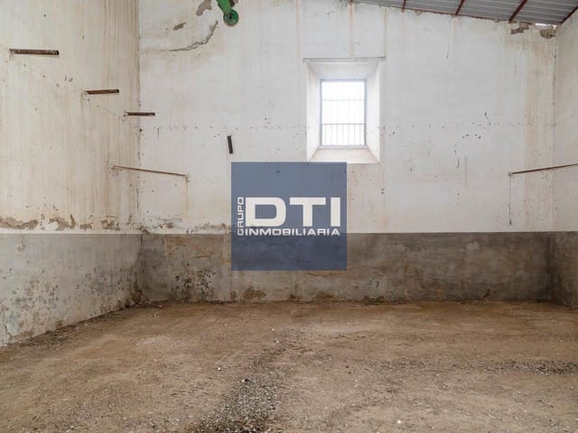 Commercial for sale in Marchena - € 178,000 (Ref: 9394171)