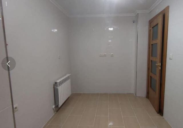 3 bedroom Flat for sale in La Roda - € 65,500 (Ref: 9394176)