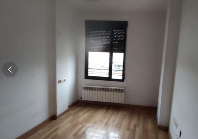 3 bedroom Flat for sale in La Roda - € 65,500 (Ref: 9394176)