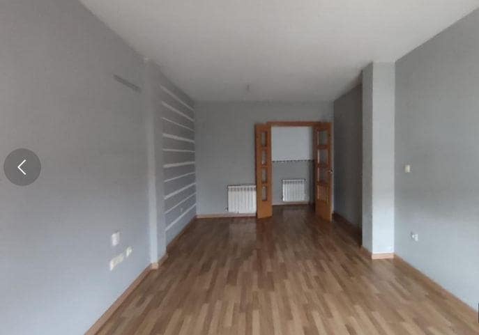 3 bedroom Flat for sale in La Roda - € 65,500 (Ref: 9394176)