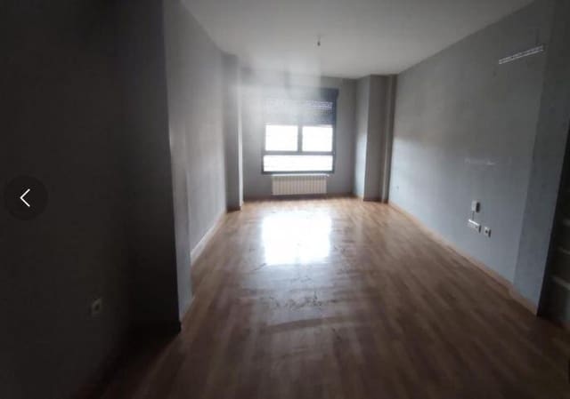 3 bedroom Flat for sale in La Roda - € 65,500 (Ref: 9394176)