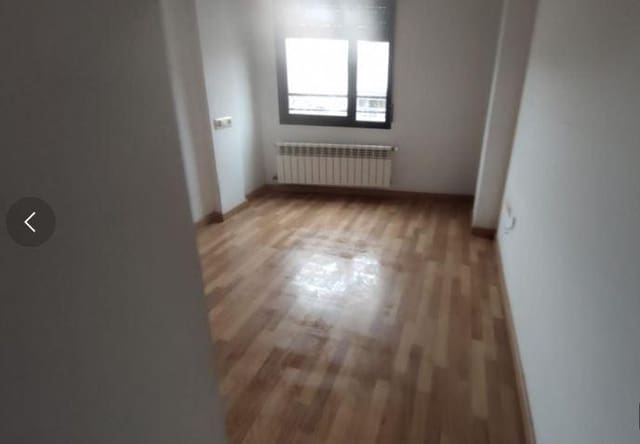 3 bedroom Flat for sale in La Roda - € 65,500 (Ref: 9394176)