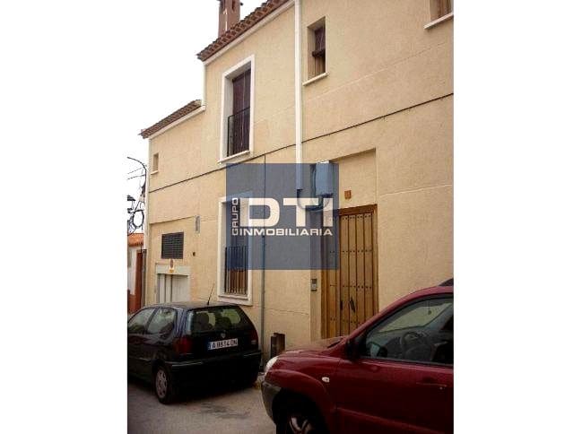 Garage te koop in Chinchilla de Monte-Aragon - € 6.900 (Ref: 9394177)
