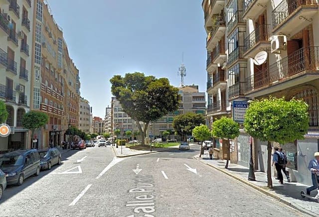 1 bedroom Business for rent in Huelva city - € 1,500 (Ref: 9394185)