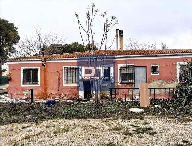 4 slaapkamer Villa te koop in Pedanías, Albacete stad met zwembad - € 225.000 (Ref: 9394187)