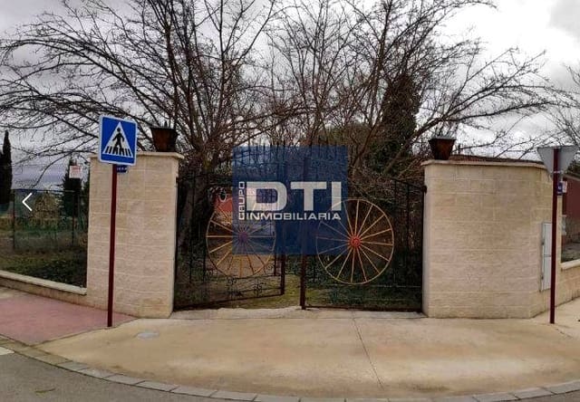 4 slaapkamer Villa te koop in Pedanías, Albacete stad met zwembad - € 225.000 (Ref: 9394187)