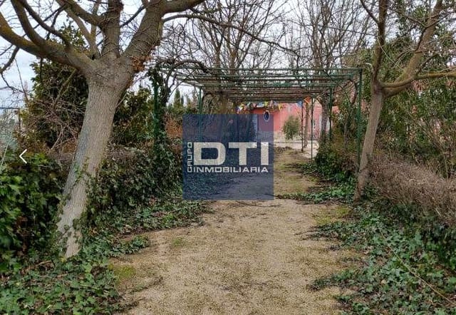 4 slaapkamer Villa te koop in Pedanías, Albacete stad met zwembad - € 225.000 (Ref: 9394187)