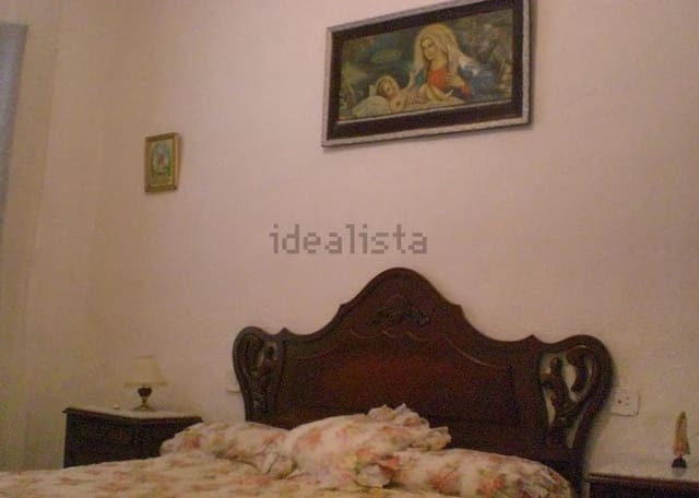 5 bedroom Villa for sale in Moguer - € 150,000 (Ref: 9394189)