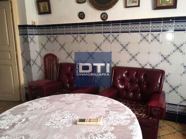 5 bedroom Villa for sale in Moguer - € 150,000 (Ref: 9394189)