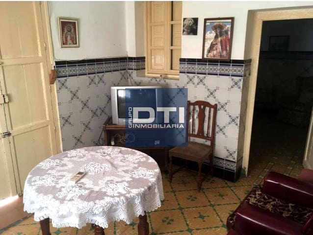 5 bedroom Villa for sale in Moguer - € 150,000 (Ref: 9394189)