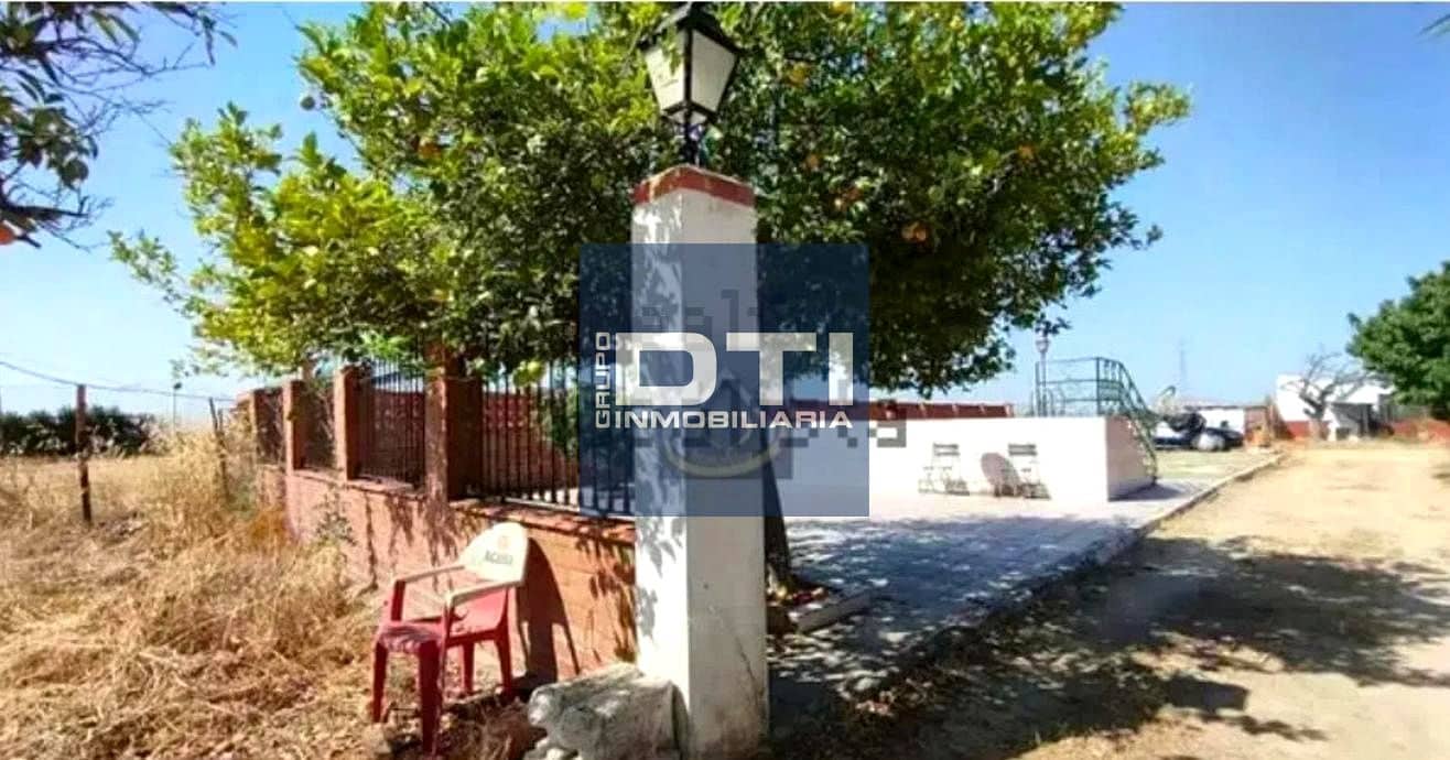 3 bedroom Finca/Country House for sale in San Juan del Puerto with pool - € 160,000 (Ref: 9394191)