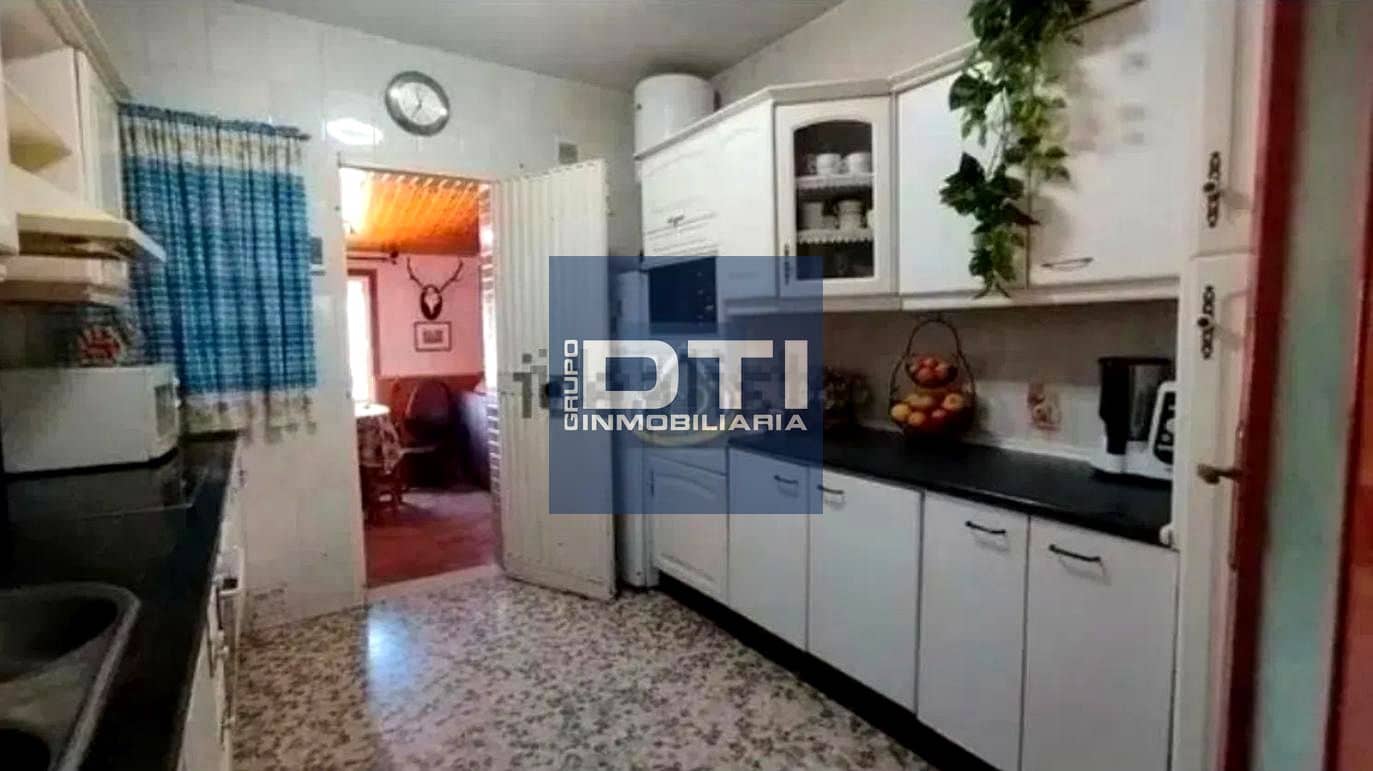 3 bedroom Finca/Country House for sale in San Juan del Puerto with pool - € 160,000 (Ref: 9394191)