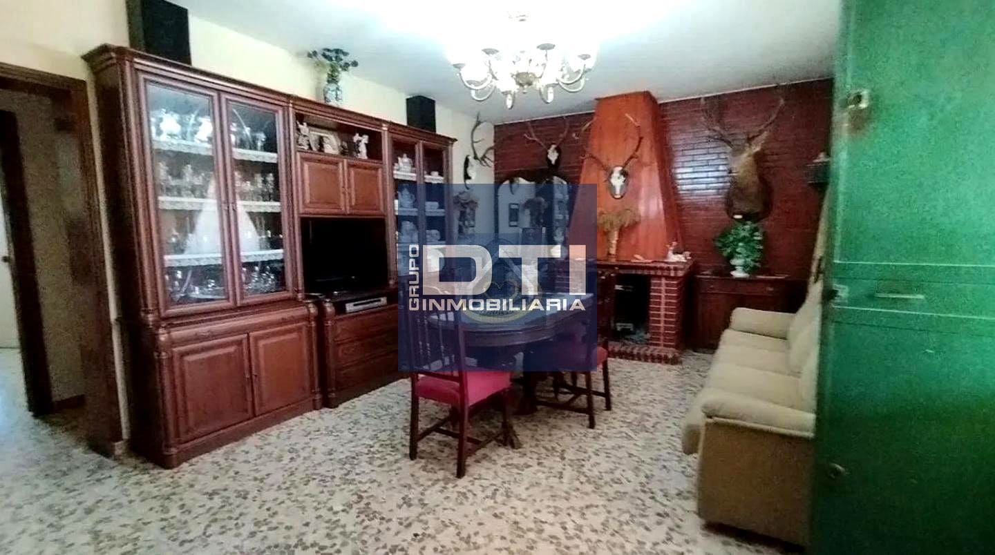 3 bedroom Finca/Country House for sale in San Juan del Puerto with pool - € 160,000 (Ref: 9394191)