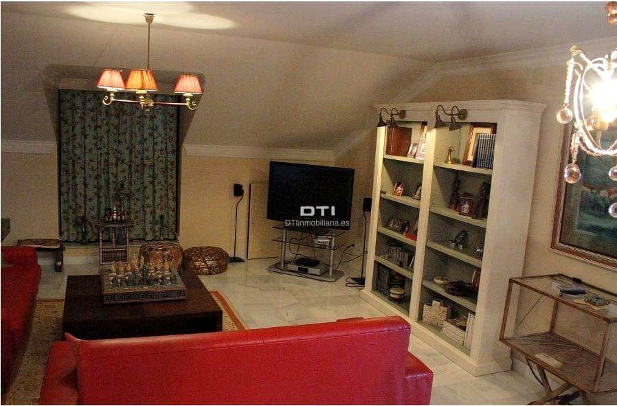 6 soverom Villa til salgs i Aljaraque med svømmebasseng - € 599 000 (Ref: 9394193)