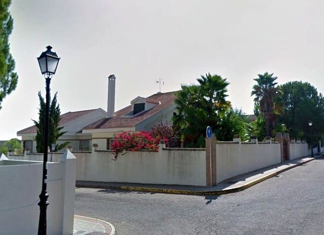 6 bedroom Villa for sale in Aljaraque with pool - € 599,000 (Ref: 9394193)