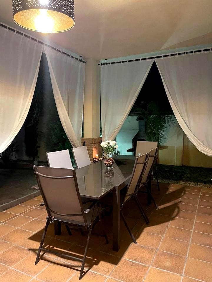 6 soverom Villa til salgs i Aljaraque med svømmebasseng - € 599 000 (Ref: 9394193)