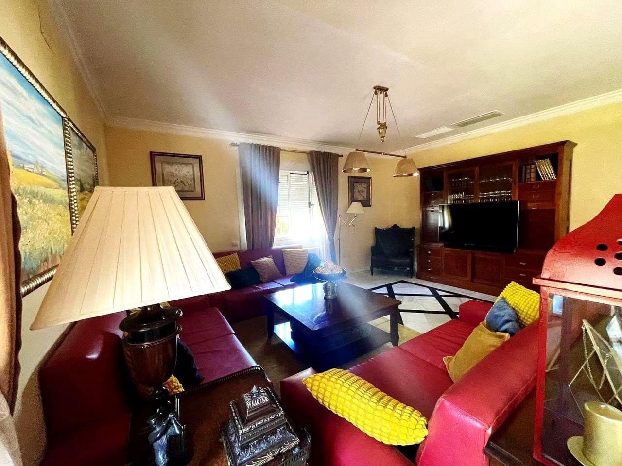 6 soverom Villa til salgs i Aljaraque med svømmebasseng - € 599 000 (Ref: 9394193)