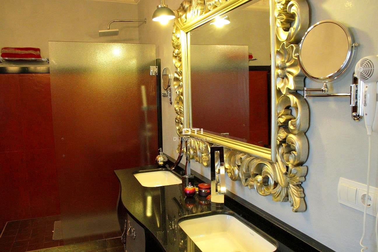 6 soverom Villa til salgs i Aljaraque med svømmebasseng - € 599 000 (Ref: 9394193)