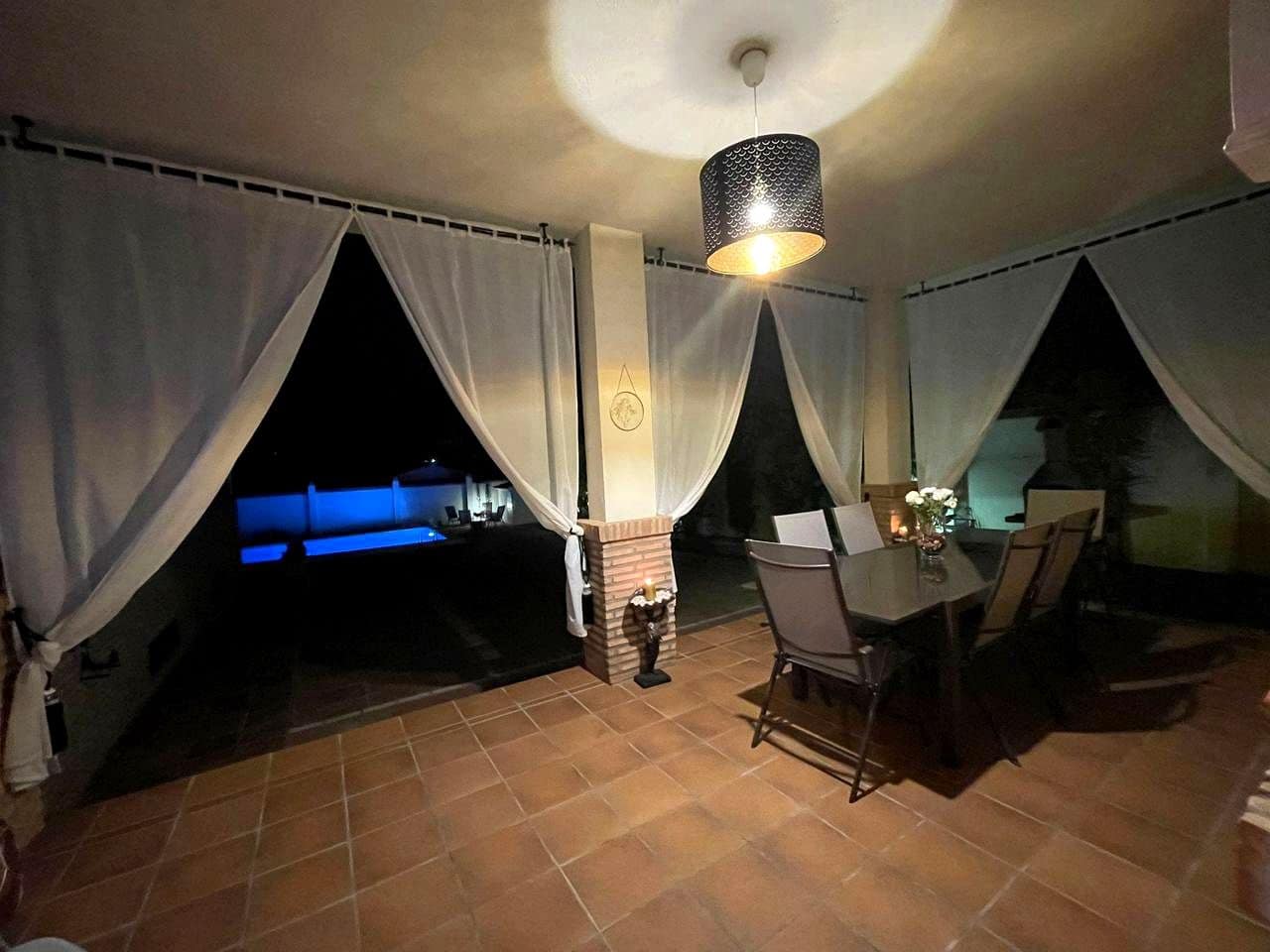 6 soverom Villa til salgs i Aljaraque med svømmebasseng - € 599 000 (Ref: 9394193)