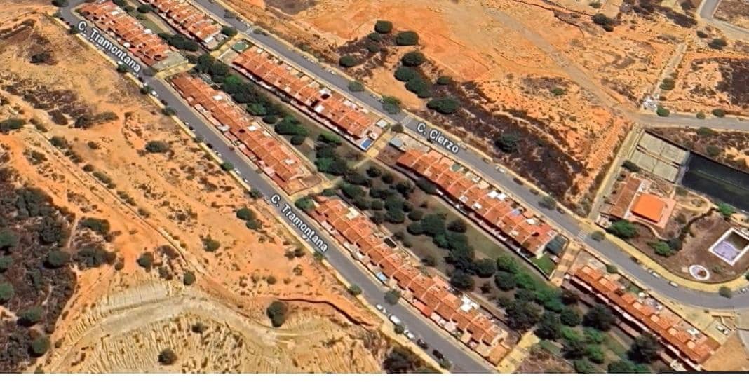 3 soveværelse Villa til salg i Ayamonte - € 95.000 (Ref: 9394198)