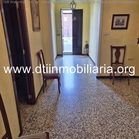 6 bedroom Villa for sale in La Palma del Condado - € 165,000 (Ref: 9394200)