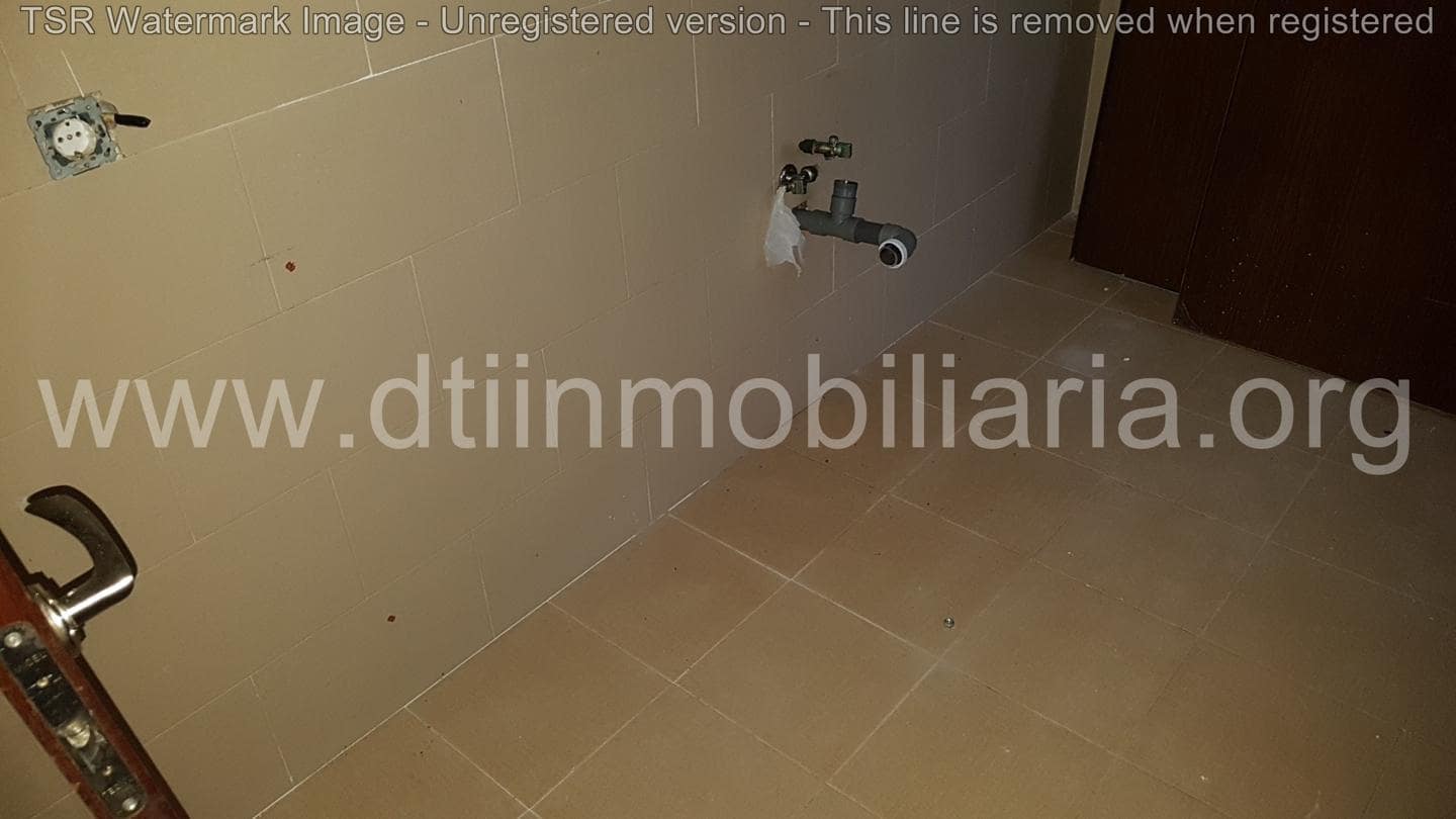 4 bedroom Villa for sale in Rociana del Condado - € 105,000 (Ref: 9394201)