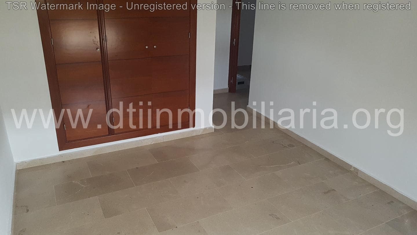 4 bedroom Villa for sale in Rociana del Condado - € 105,000 (Ref: 9394201)