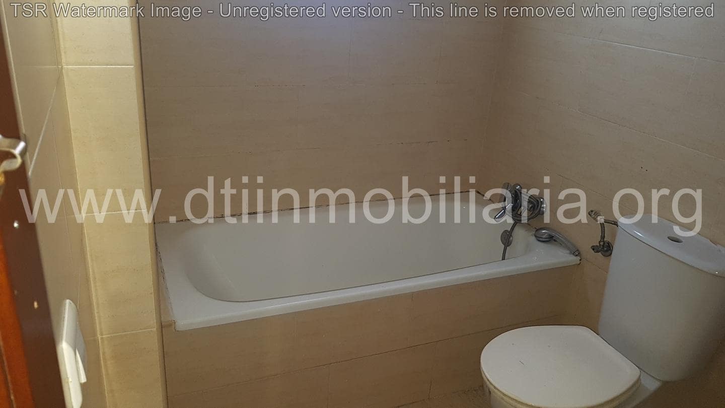 4 bedroom Villa for sale in Rociana del Condado - € 105,000 (Ref: 9394201)