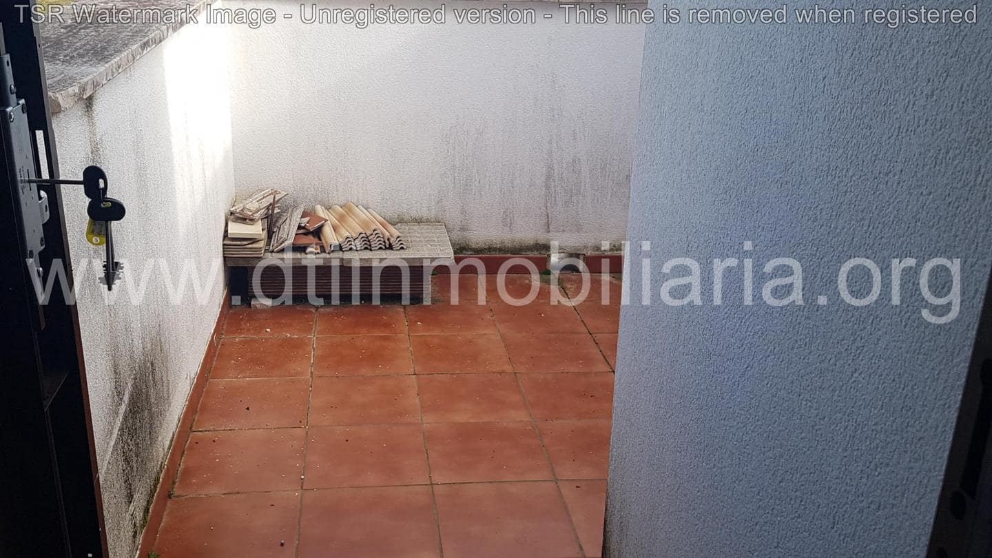 4 bedroom Villa for sale in Rociana del Condado - € 105,000 (Ref: 9394201)