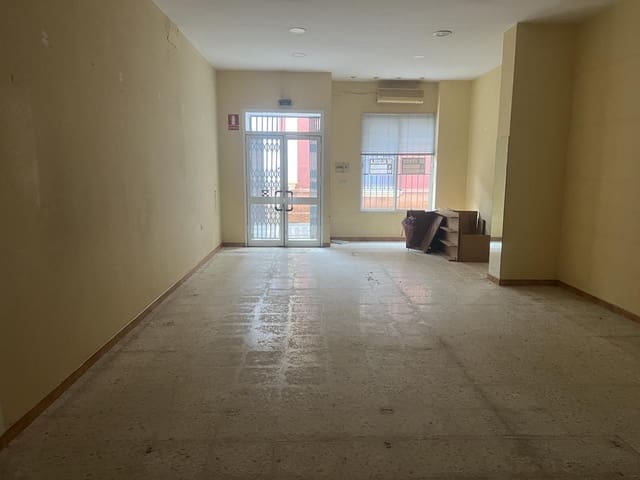 2 makuuhuone Yritys myytävänä paikassa La Palma del Condado - 40 000 € (Ref: 9394204)