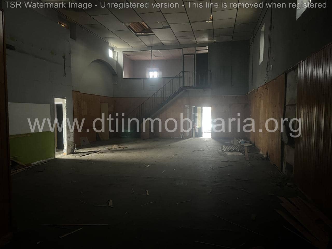 Kommersiell till salu i La Palma del Condado - 200 000 € (Ref: 9394205)