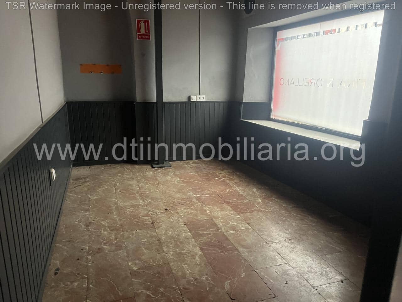 Kommersiell till salu i La Palma del Condado - 200 000 € (Ref: 9394205)