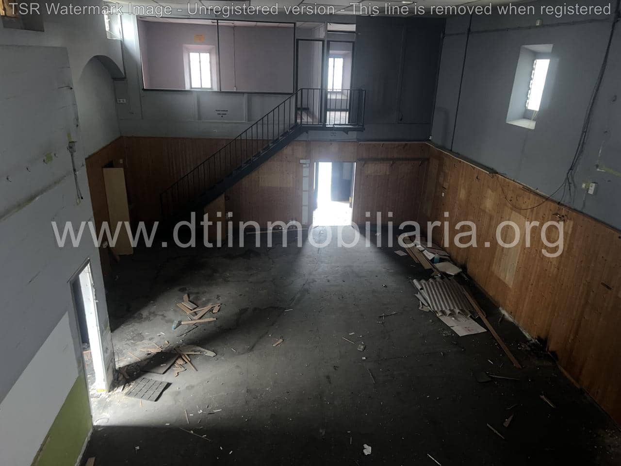 Kommersiell till salu i La Palma del Condado - 200 000 € (Ref: 9394205)