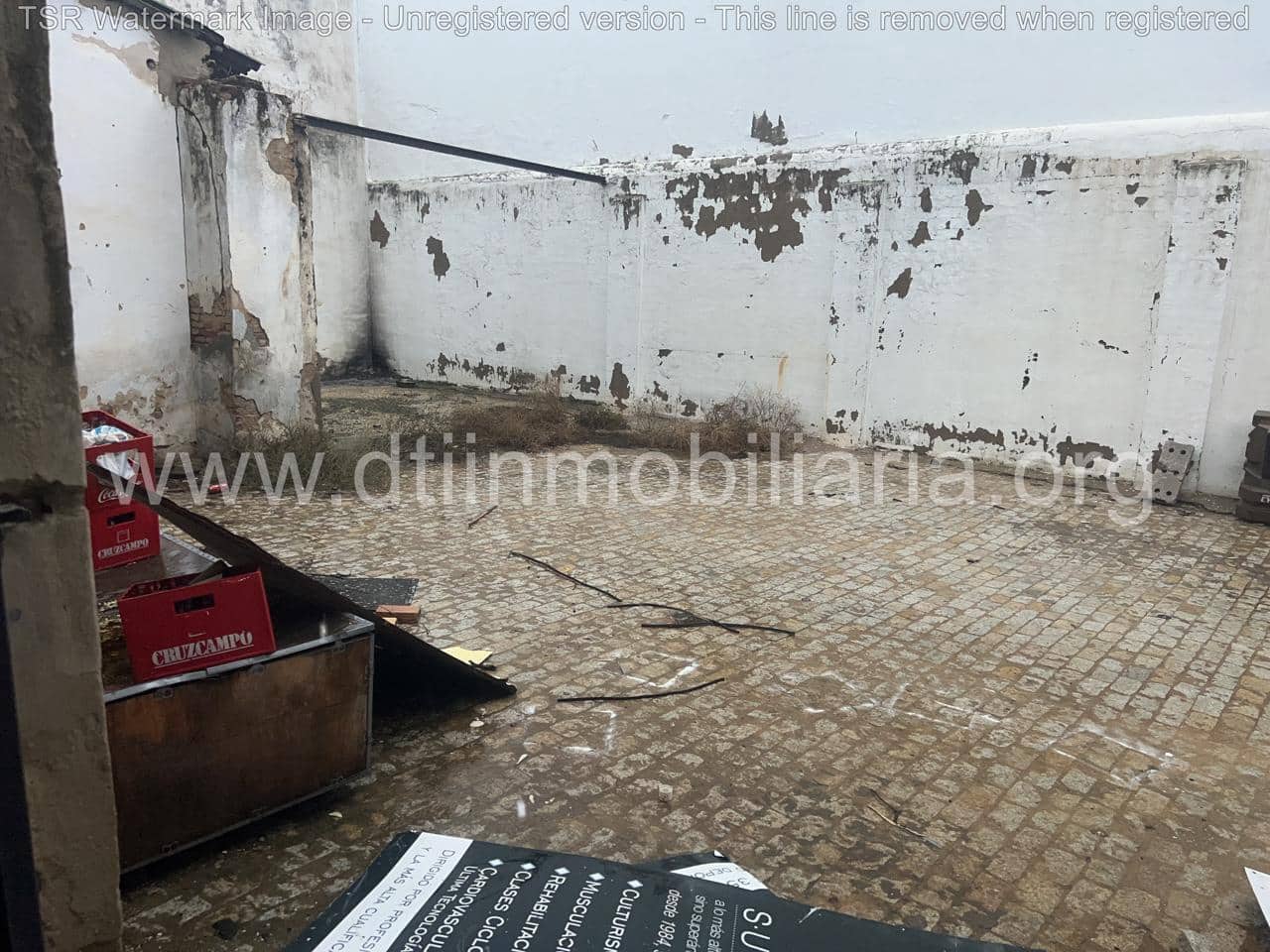 Kommersiell till salu i La Palma del Condado - 200 000 € (Ref: 9394205)