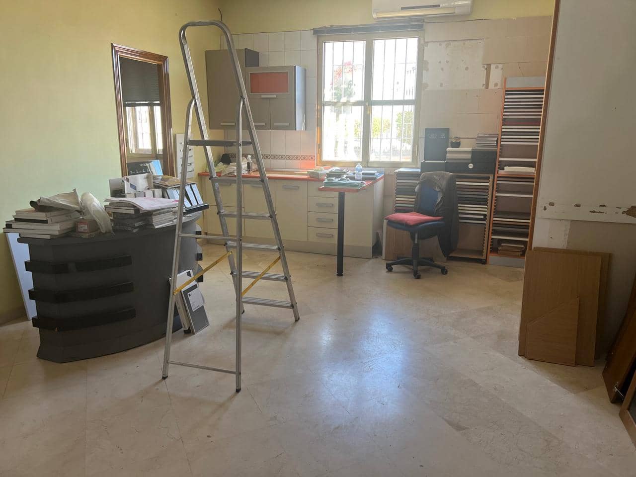 3 sovrum Företag till salu i Bollullos Par del Condado - 275 000 € (Ref: 9394210)